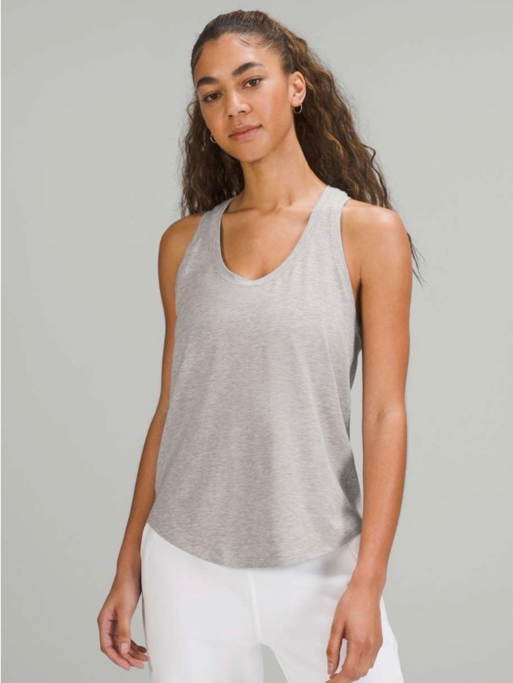 Lululemon W’s Love Tank in Color ‘Heathered Core Light Grey’, Size 12